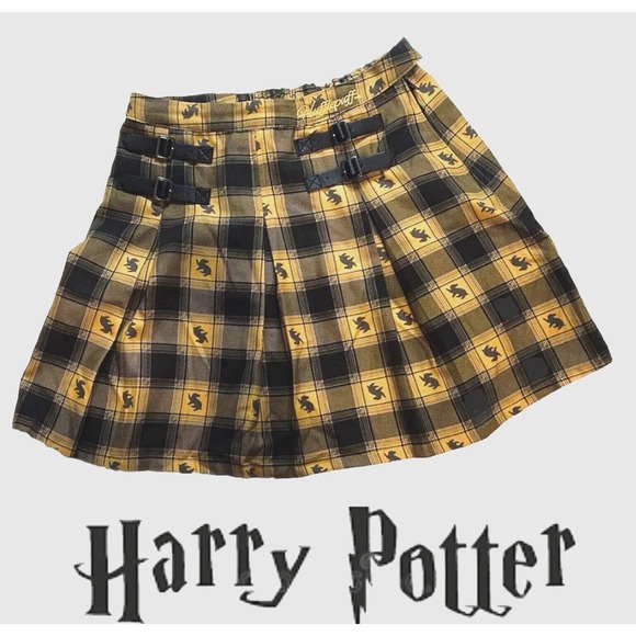 Harry Potter Dresses & Skirts - Harry Potter Pleated Plaid skirt Buckles Accents Women's Size Medium Embroidered
